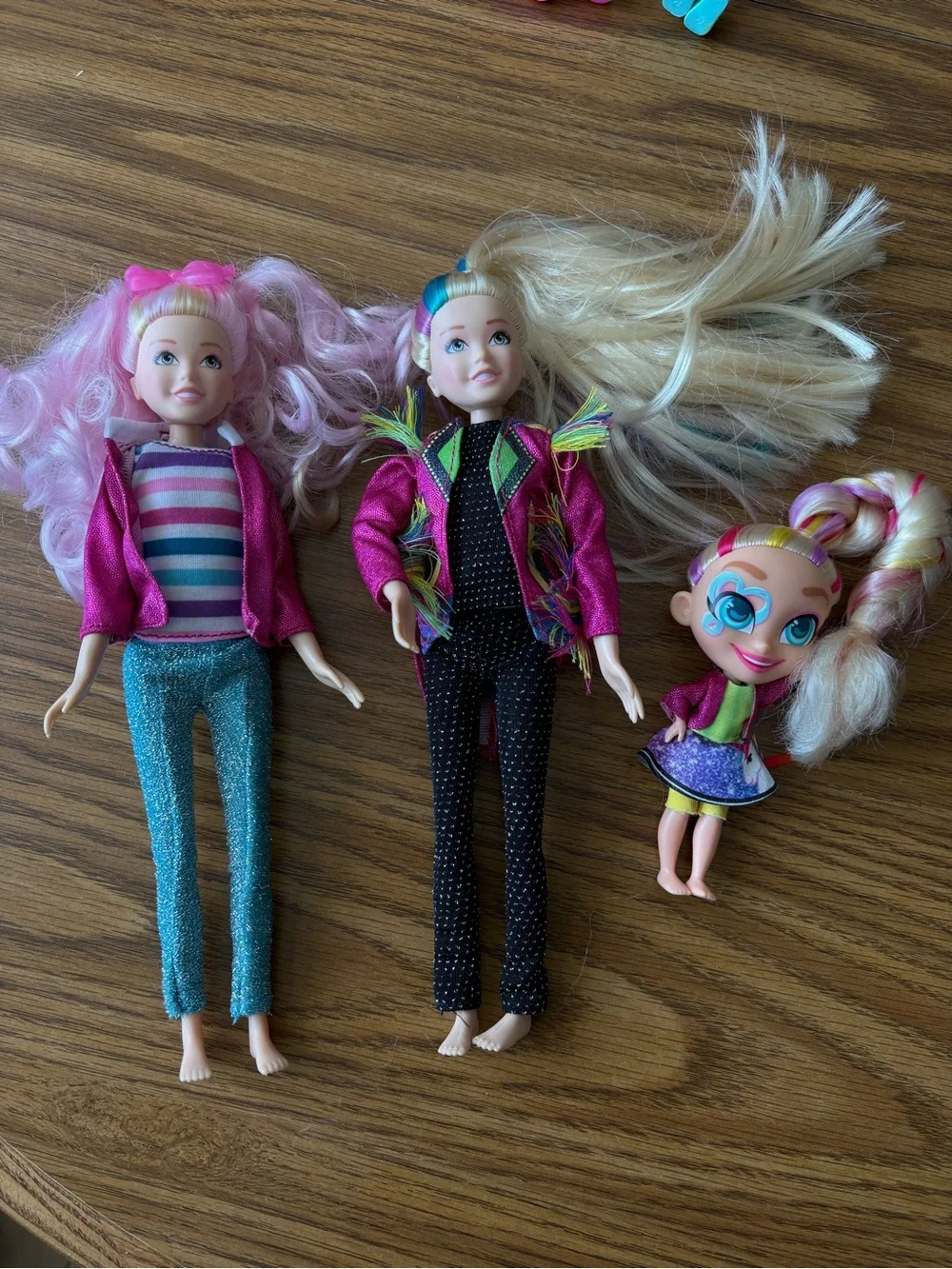 JoJo Siwa Doll Collection – Singing Doll + 2 Friends/Accessories – Lot